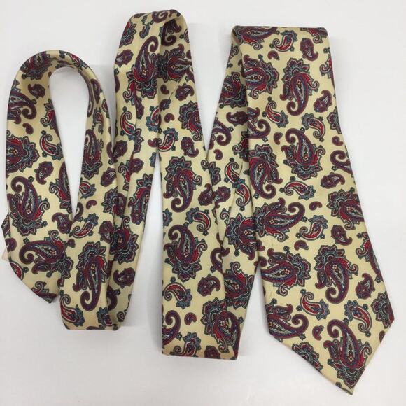 VINTAGE CHRISTIAN DIOR Cream Blue Red Paisley Silk Tie - Picture 2 of 5